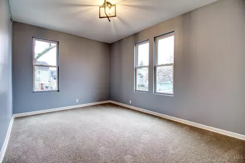 Bedroom - 6107 Clephane Ave, Cincinnati, OH 45227 photo 4 of 7