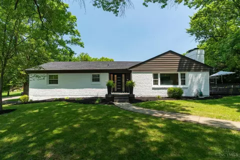 3770 Donegal Dr, Cincinnati, OH 45236