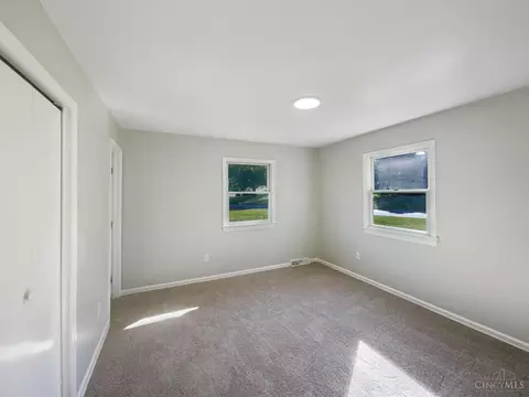 Bedroom - 591 Fox Run Pl, Monroe, OH 45050 photo 2 of 8