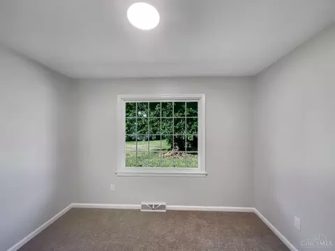 Bedroom - 591 Fox Run Pl, Monroe, OH 45050 photo 8 of 8