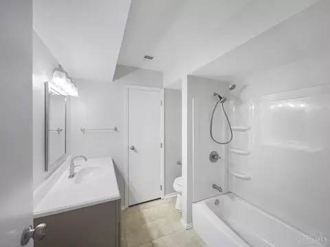 Bath - 591 Fox Run Pl, Monroe, OH 45050 photo 1 of 2