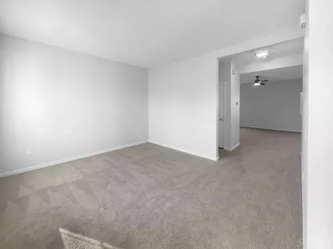 Living - 3965 Applegate Ct, Amelia, OH 45102 photo 6 of 7