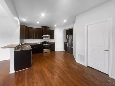 Kitchen - 3965 Applegate Ct, Amelia, OH 45102 photo 2 of 3