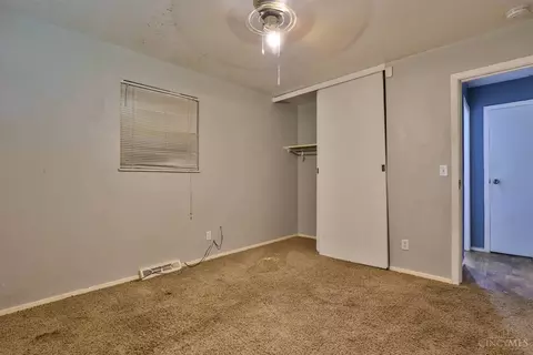 Bedroom - 5101 Winneste Ave, Cincinnati, OH 45232 photo 2 of 7