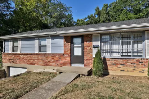 Exterior - 5101 Winneste Ave, Cincinnati, OH 45232 photo 2 of 5