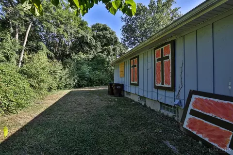 Exterior - 5101 Winneste Ave, Cincinnati, OH 45232 photo 4 of 5