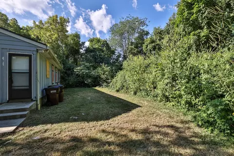 Exterior - 5101 Winneste Ave, Cincinnati, OH 45232 photo 3 of 5
