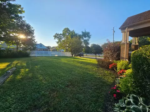 Exterior - 5132 Juniper Ave, Cincinnati, OH 45238 photo 8 of 9