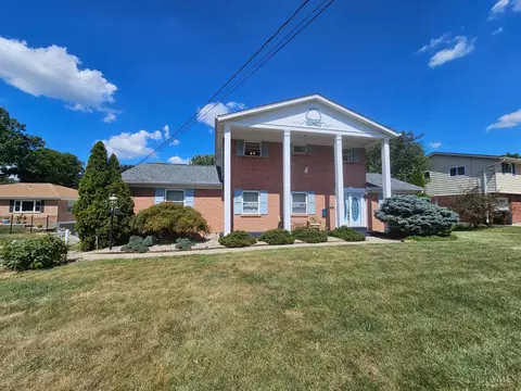 3328 Basswood Ln, Cincinnati, OH 45239