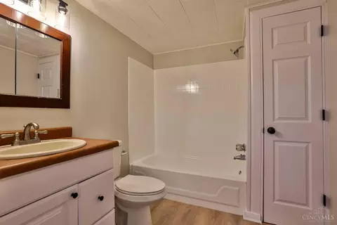 Bath - 105 Kater Ave, Harrison, OH 45030 photo 1 of 1