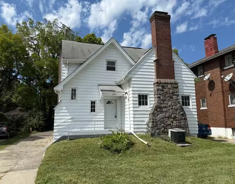 1225 Amanda Pl, Cincinnati, OH 45205