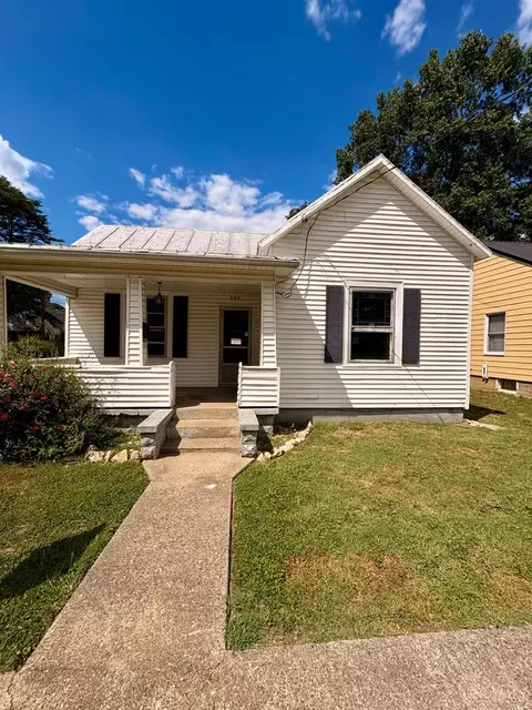 209 Seventh St, Manchester, OH 45144