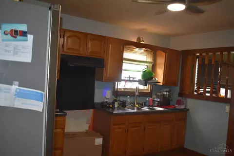 Kitchen - 374 Exline Rd, Wellston, OH 45692 photo 3 of 3
