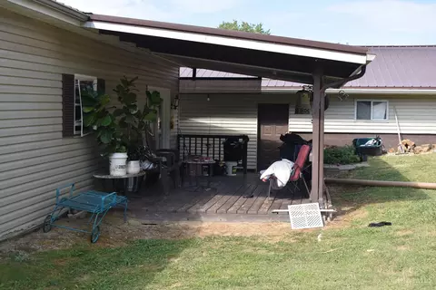 Exterior - 374 Exline Rd, Wellston, OH 45692 photo 7 of 8
