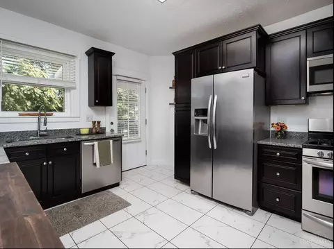 Kitchen - 6734 Roe St, Cincinnati, OH 45227 photo 3 of 4