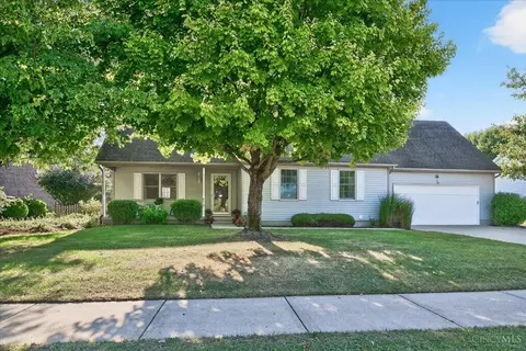 812 Windingbrook Dr, Oxford, OH 45056