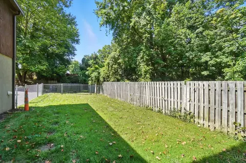 Exterior - 5666 Sidney Rd, Cincinnati, OH 45238 photo 7 of 9