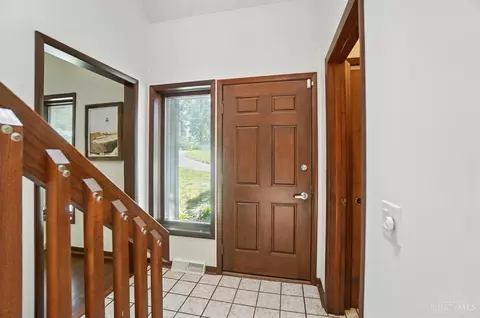 Entry Way - 5666 Sidney Rd, Cincinnati, OH 45238 photo 1 of 3