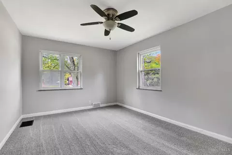 Bedroom - 4576 Bells Ln, Cincinnati, OH 45244 photo 6 of 14