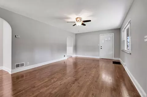 Living - 4576 Bells Ln, Cincinnati, OH 45244 photo 1 of 7