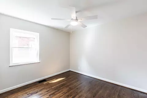 Bedroom - 2524 Ardmore Ave, Golf Manor, OH 45237 photo 6 of 8