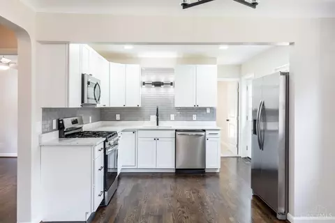 Kitchen - 2524 Ardmore Ave, Golf Manor, OH 45237 photo 1 of 3