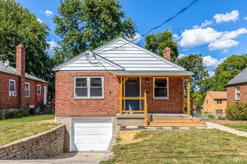 2524 Ardmore Ave, Golf Manor, OH 45237