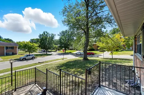 Exterior - 4 Handel Ln, Greenhills, OH 45218 photo 6 of 13