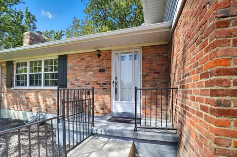 Exterior - 4 Handel Ln, Greenhills, OH 45218 photo 7 of 13