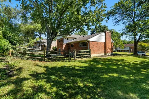 Exterior - 4 Handel Ln, Greenhills, OH 45218 photo 12 of 13