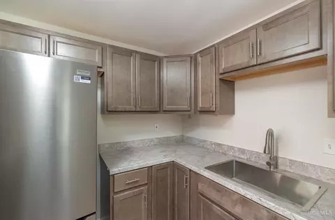 Kitchen - 1337 Shepherd Ln, Lincoln Heights, OH 45215 photo 4 of 4
