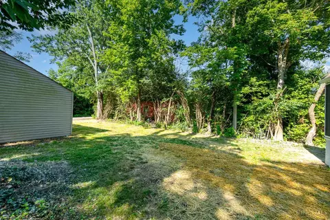 Exterior - 1337 Shepherd Ln, Lincoln Heights, OH 45215 photo 10 of 12