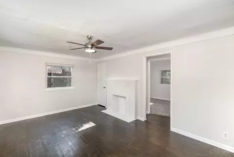 Living - 1337 Shepherd Ln, Lincoln Heights, OH 45215 photo 4 of 7