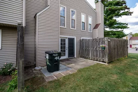 Exterior - 42 Apple Ln, Cincinnati, OH 45255 photo 3 of 3