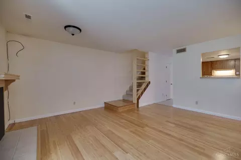 Living - 42 Apple Ln, Cincinnati, OH 45255 photo 4 of 4