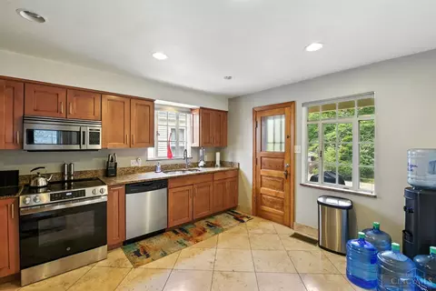 Kitchen - 3032 Junietta Ave, Cincinnati, OH 45211 photo 1 of 5