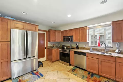Kitchen - 3032 Junietta Ave, Cincinnati, OH 45211 photo 2 of 5