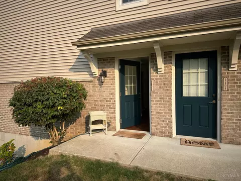 1406 Twin Spires Dr, Batavia, OH 45103