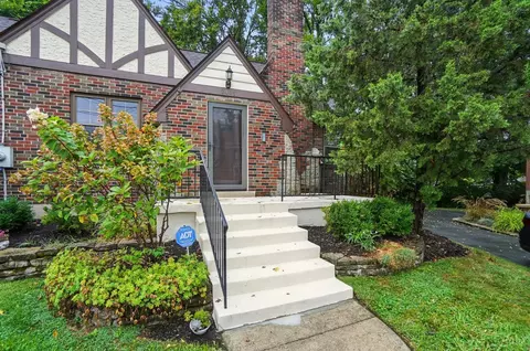 3435 Sherel Cir, Cincinnati, OH 45209 photo 2