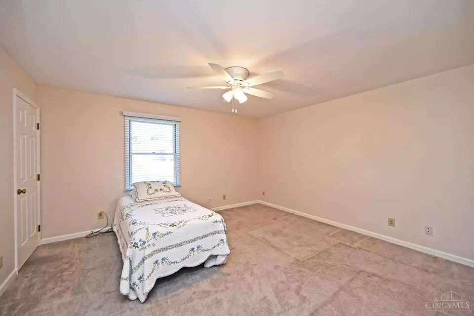 Bedroom - 1190 Stephanie Dr, Hamilton, OH 45013 photo 3 of 5