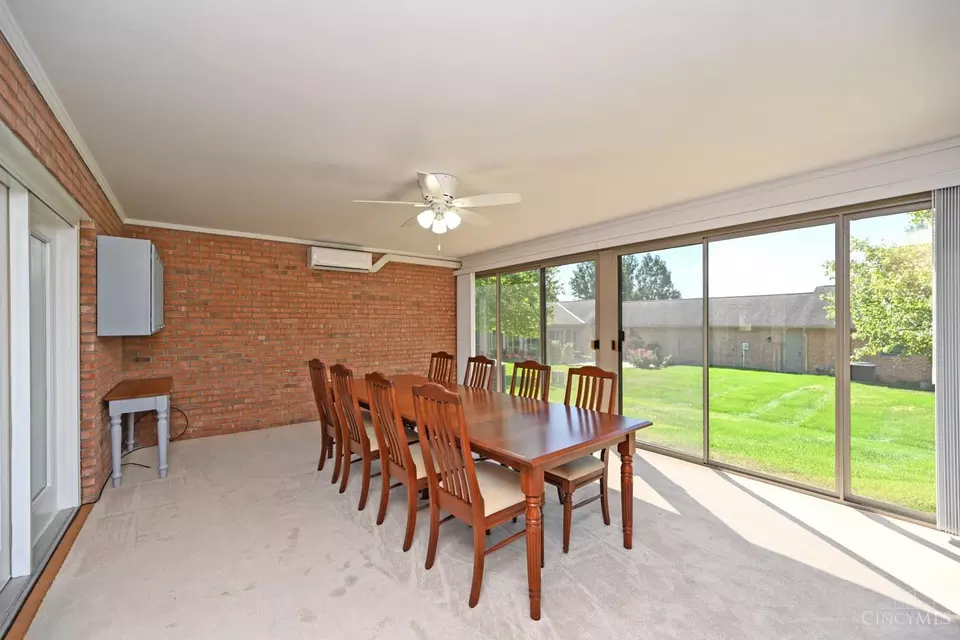 Dining - 1190 Stephanie Dr, Hamilton, OH 45013 photo 1 of 2