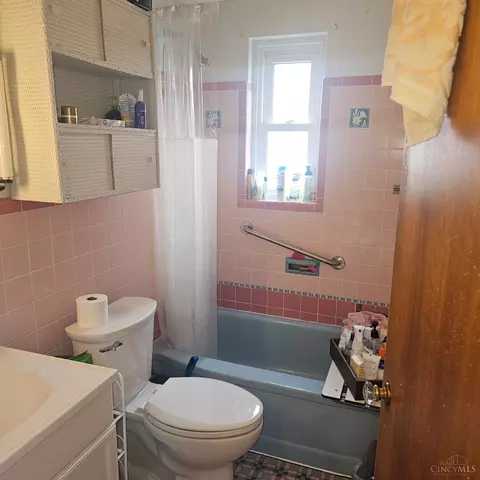 1502 Clovernoll Dr, Cincinnati, OH 45231 photo 15