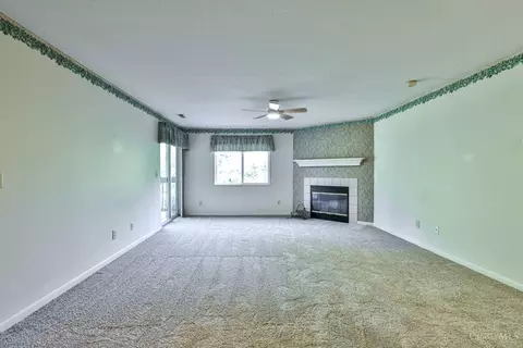 Living - 11535 Regency Square Ct, Cincinnati, OH 45231 photo 1 of 3