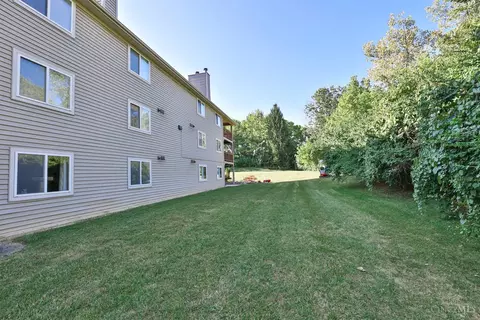 Exterior - 11535 Regency Square Ct, Cincinnati, OH 45231 photo 4 of 9