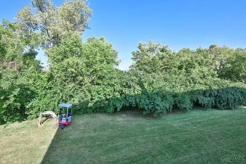 Exterior - 11535 Regency Square Ct, Cincinnati, OH 45231 photo 8 of 9