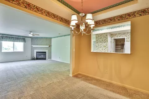 Dining - 11535 Regency Square Ct, Cincinnati, OH 45231 photo 2 of 3