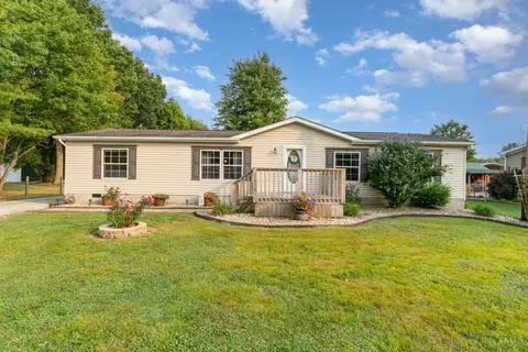 15516 Hillcrest Rd, Mount Orab, OH 45154