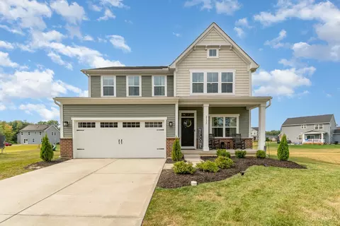 2532 Streamside Dr, Batavia, OH 45103
