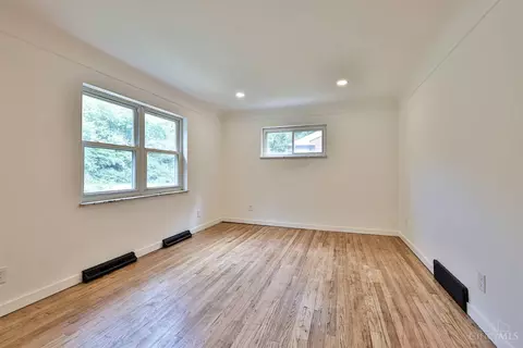 Living - 1732 Quebec Rd, Cincinnati, OH 45205 photo 2 of 4