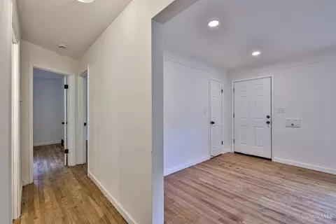 Entry Way - 1732 Quebec Rd, Cincinnati, OH 45205 photo 1 of 1
